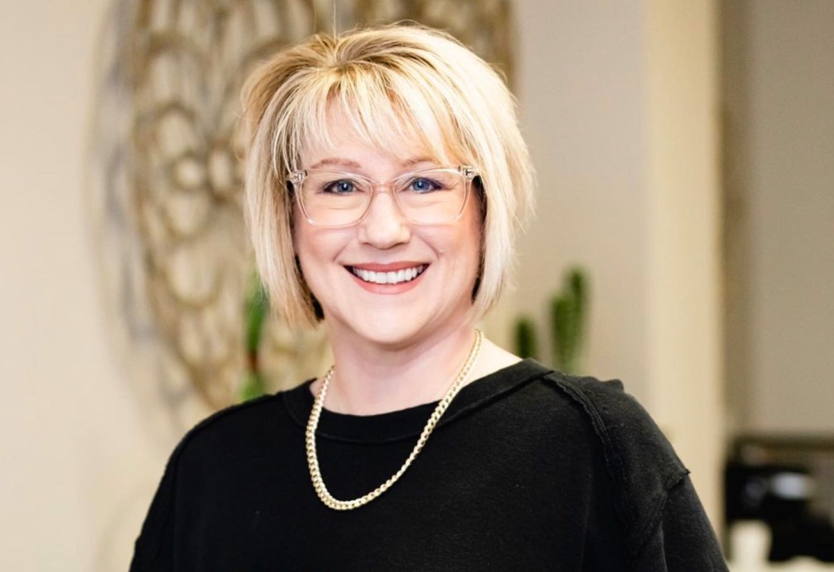 Pastor Kim Owens of FreshStart Church in Peoria, AZ